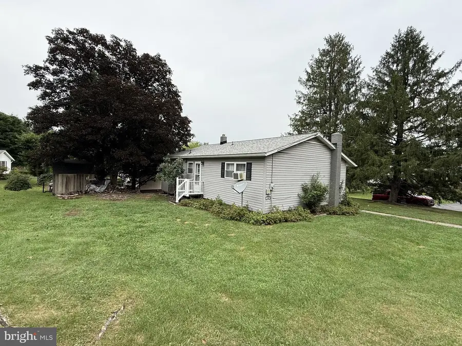 586 Central Ave, Romney, WV 26757 - #3