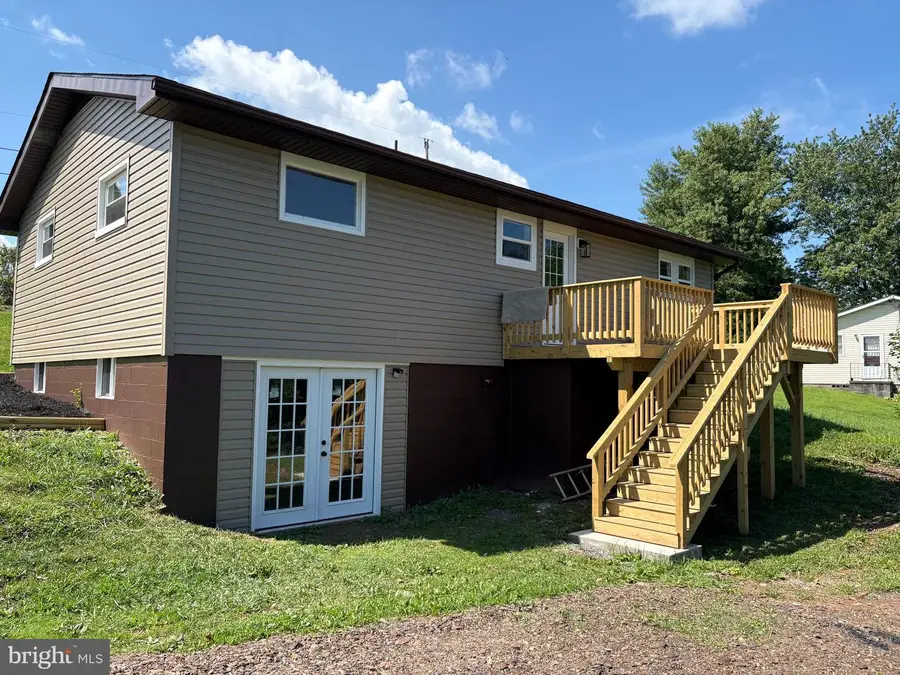 114 Peach Dr, Romney, WV 26757 - #2