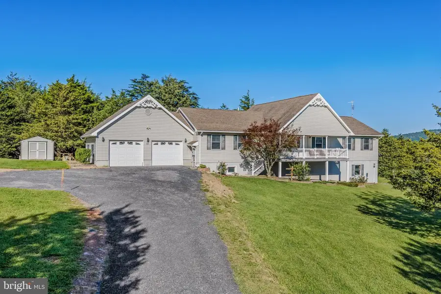 112 Monument Dr, Paw Paw, WV 25434 - #2