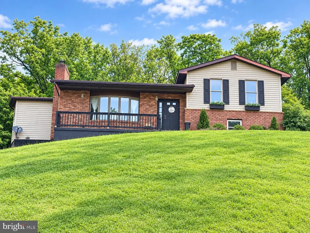 238 Landis Ln, Green Spring, WV 26722 - #1