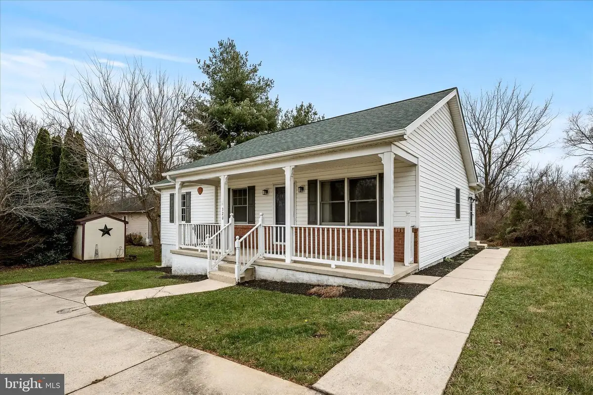 320 Beauregard Blvd, Charles Town, WV 25414 - Image #1