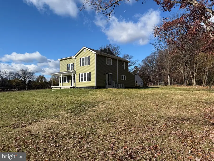 9307 Leetown Rd, Kearneysville, WV 25430 - Image #2