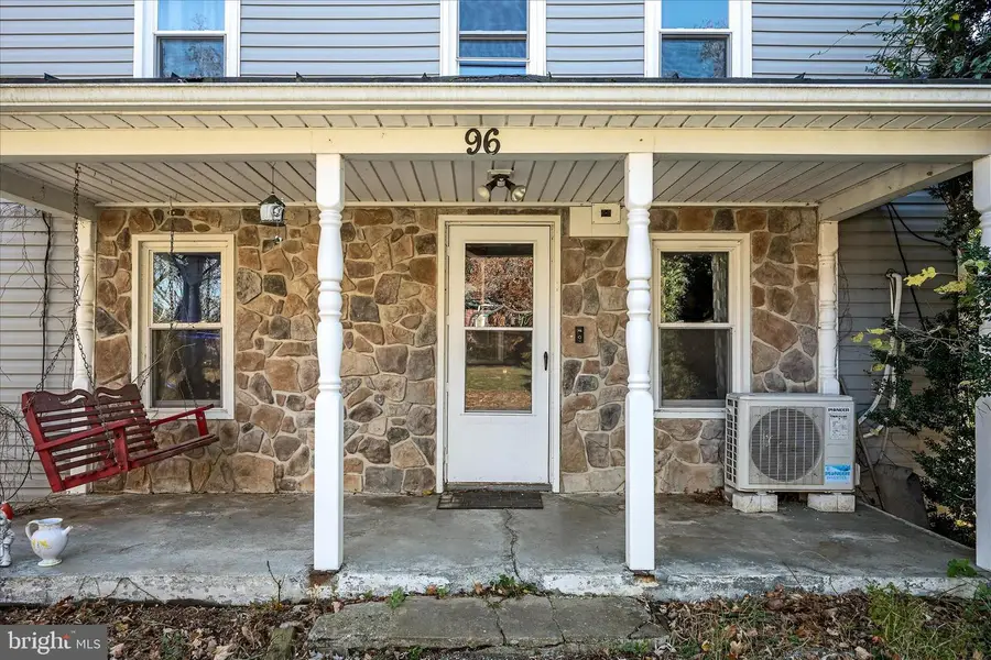 96 Mount Jefferson St, Harpers Ferry, WV 25425 - Image #2