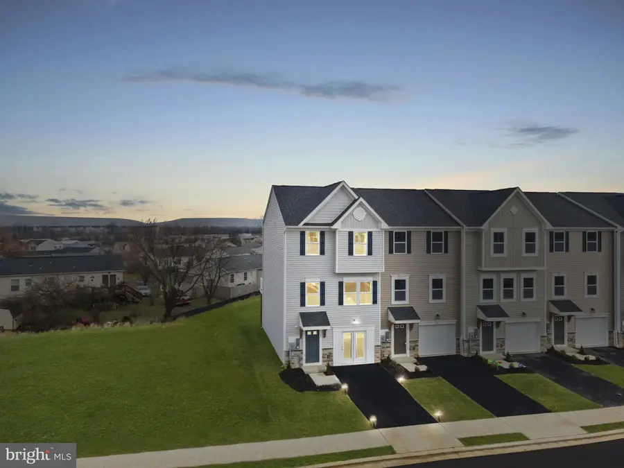 128 Monroe Ave, Ranson, WV 25438 - Image #3