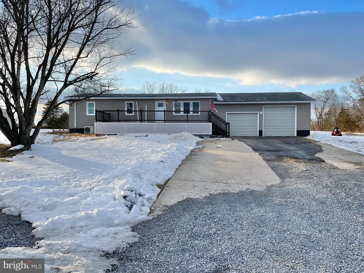 337 Cedar Dr, Kearneysville, WV 25430 - #1
