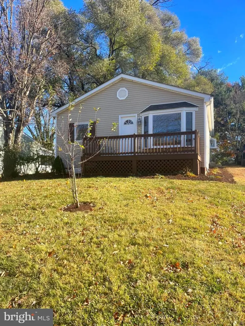 868 Jefferson Ave, Charles Town, WV 25414 - Image #2