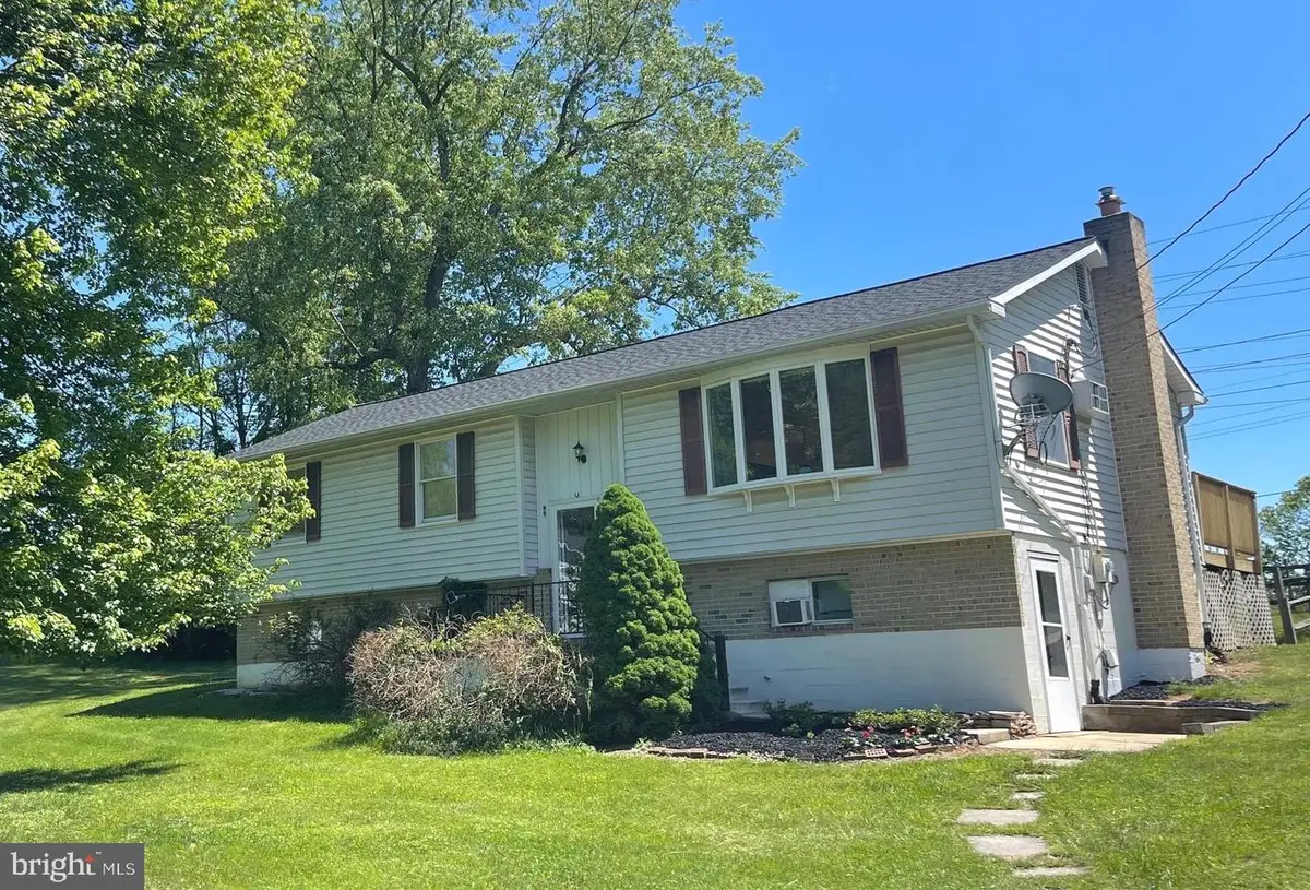 99 Exeter Ct, Shepherdstown, WV 25443 - Image #1