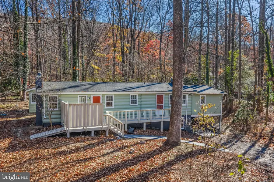 572 Johnnycake Ln, Harpers Ferry, WV 25425 - Image #3