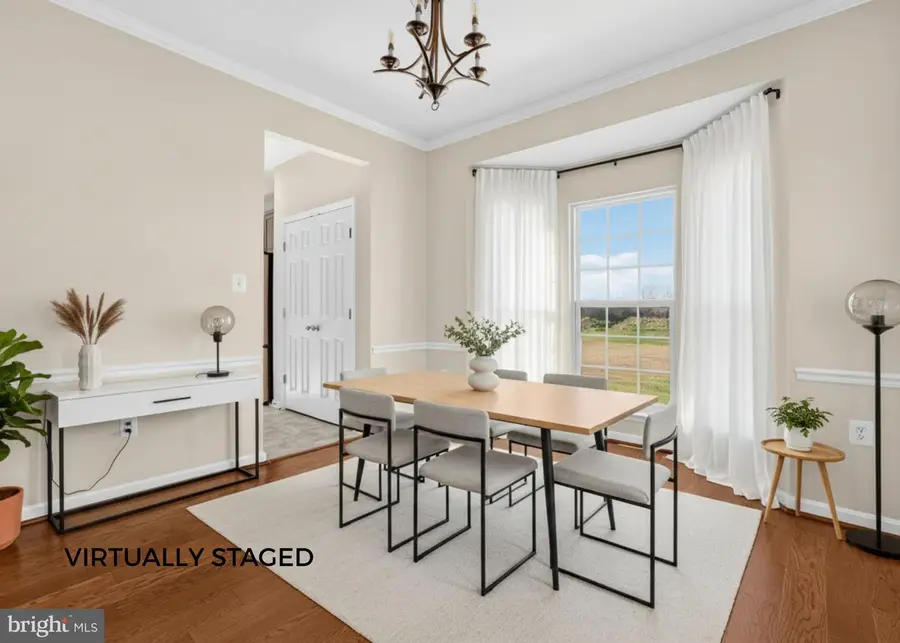 231 Colonial Dr, Charles Town, WV 25414 - Image #2