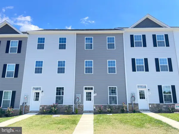 18 Snowdrop Ct, KEARNEYSVILLE, WV 25430