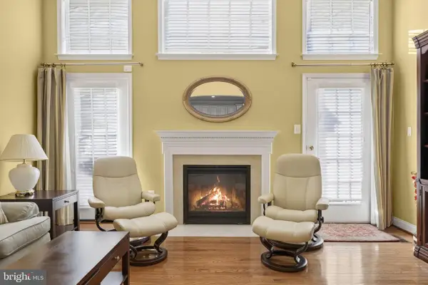 27 Beallair Square Dr, CHARLES TOWN, WV 25414