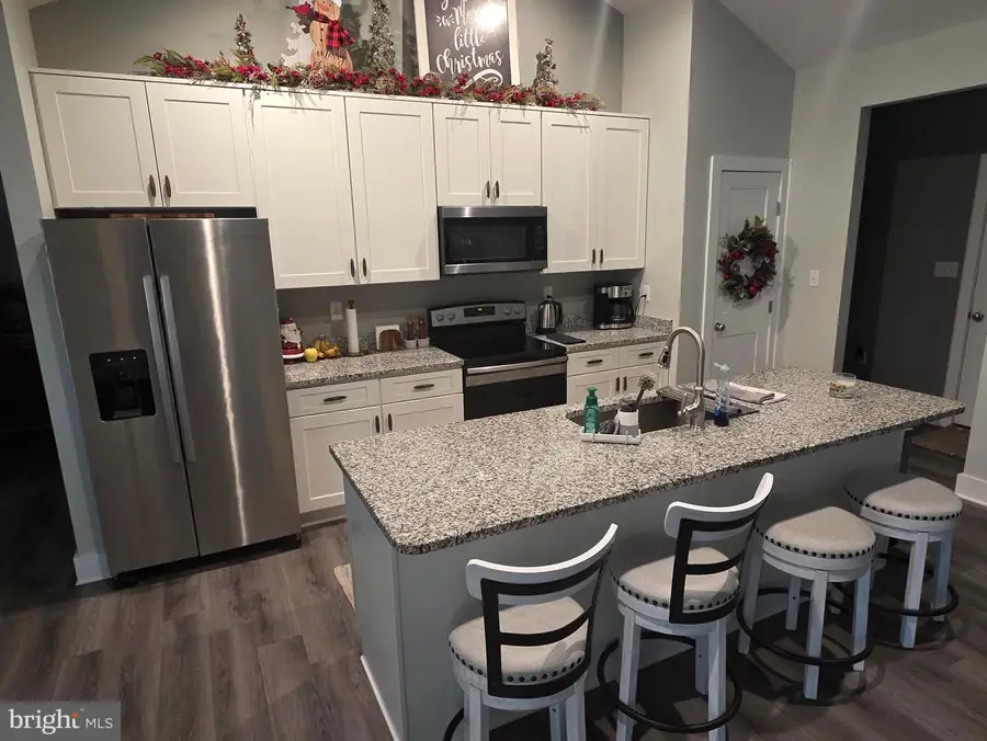 120 Moon Stone Dr, Kearneysville, WV 25430 - Image #2