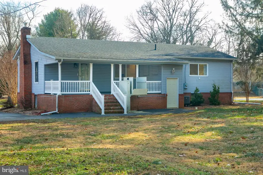 19 Cardinal Dr, Shepherdstown, WV 25443 - Image #2