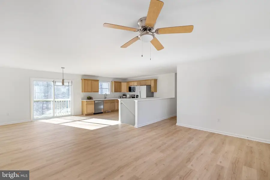 106 Mountain Dew Ct, Harpers Ferry, WV 25425 - Image #3