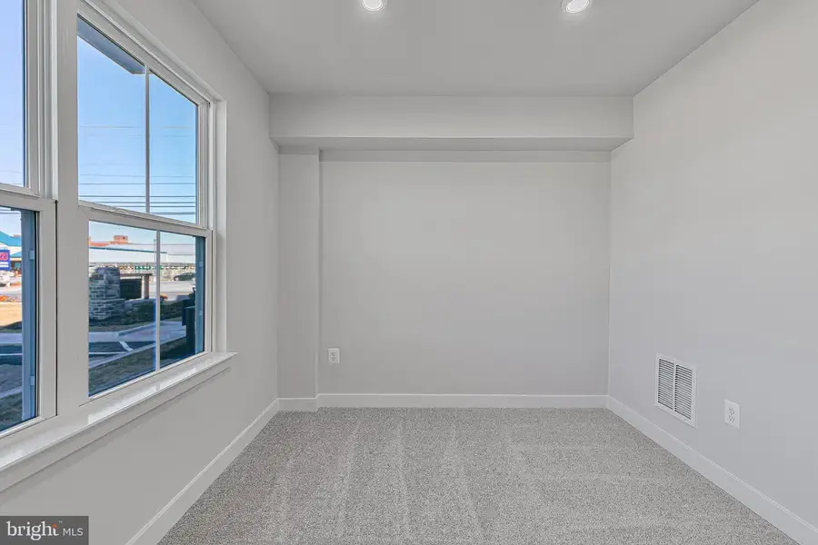 13 Oasis Ave, Ranson, WV 25438 - #3