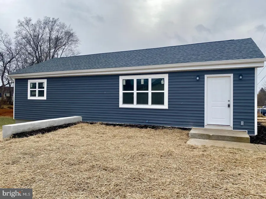 206 E 14th Ave, Ranson, WV 25438 - Image #2