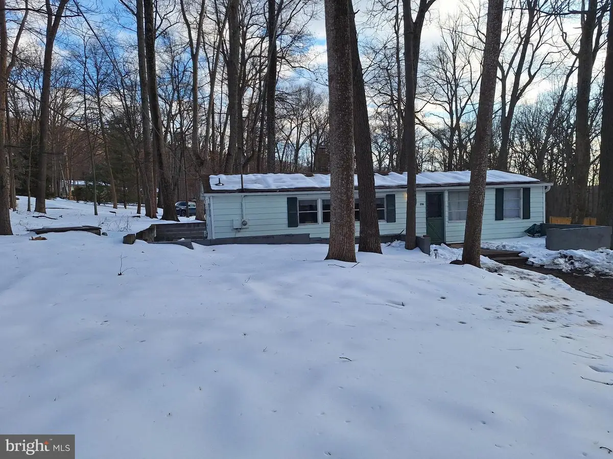 178 Huckleberry Ln, Harpers Ferry, WV 25425 - #1