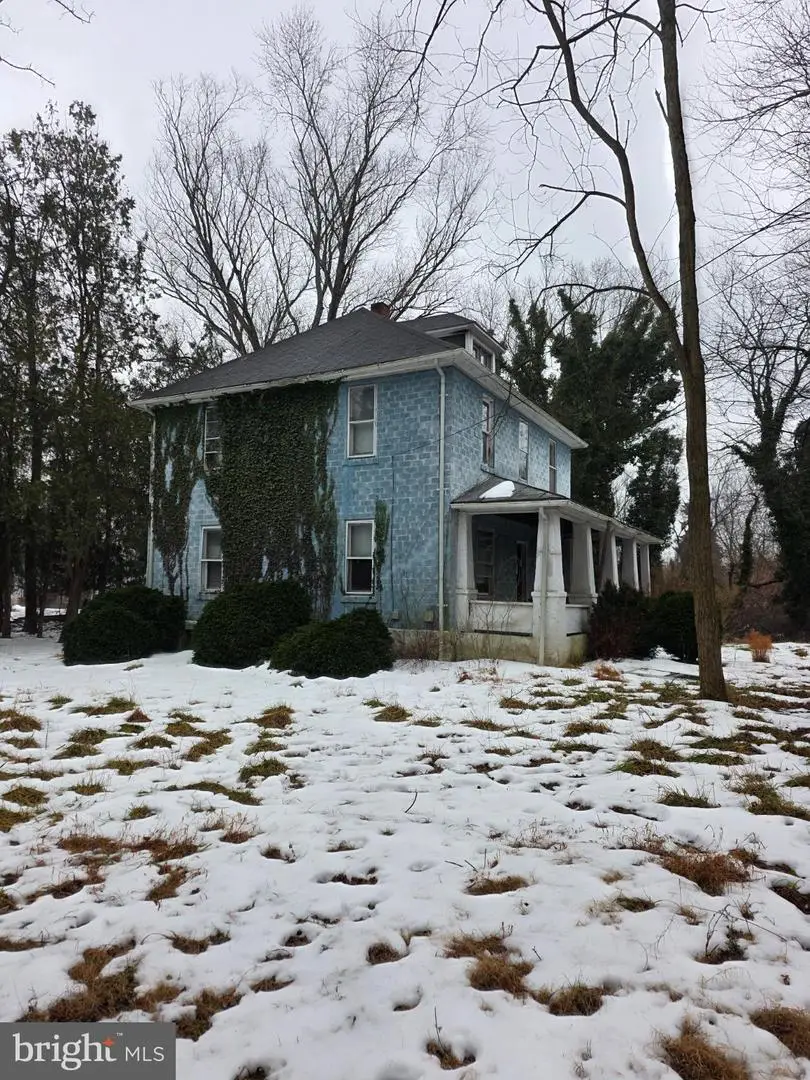 86 Benson Dr, Harpers Ferry, WV 25425 - #2