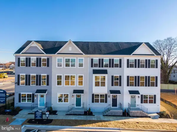 1106 Oasis Ave, RANSON, WV 25438