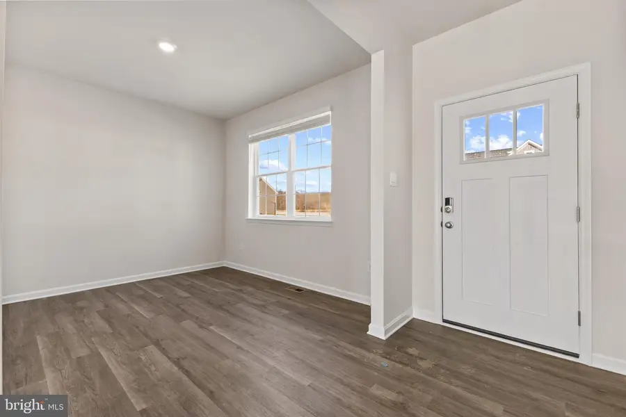 574 Atkinson St, Shenandoah Junction, WV 25442 - #2