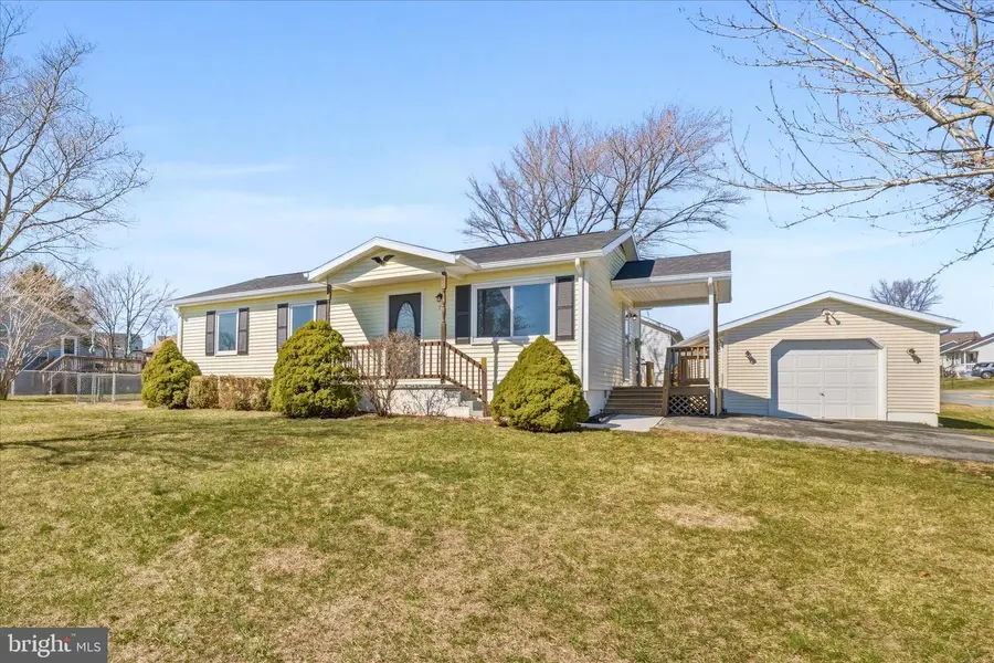 75 Fulton Ave, Charles Town, WV 25414 - #2