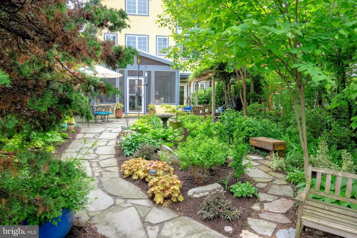 307 W German St, Shepherdstown, WV 25443 - #1