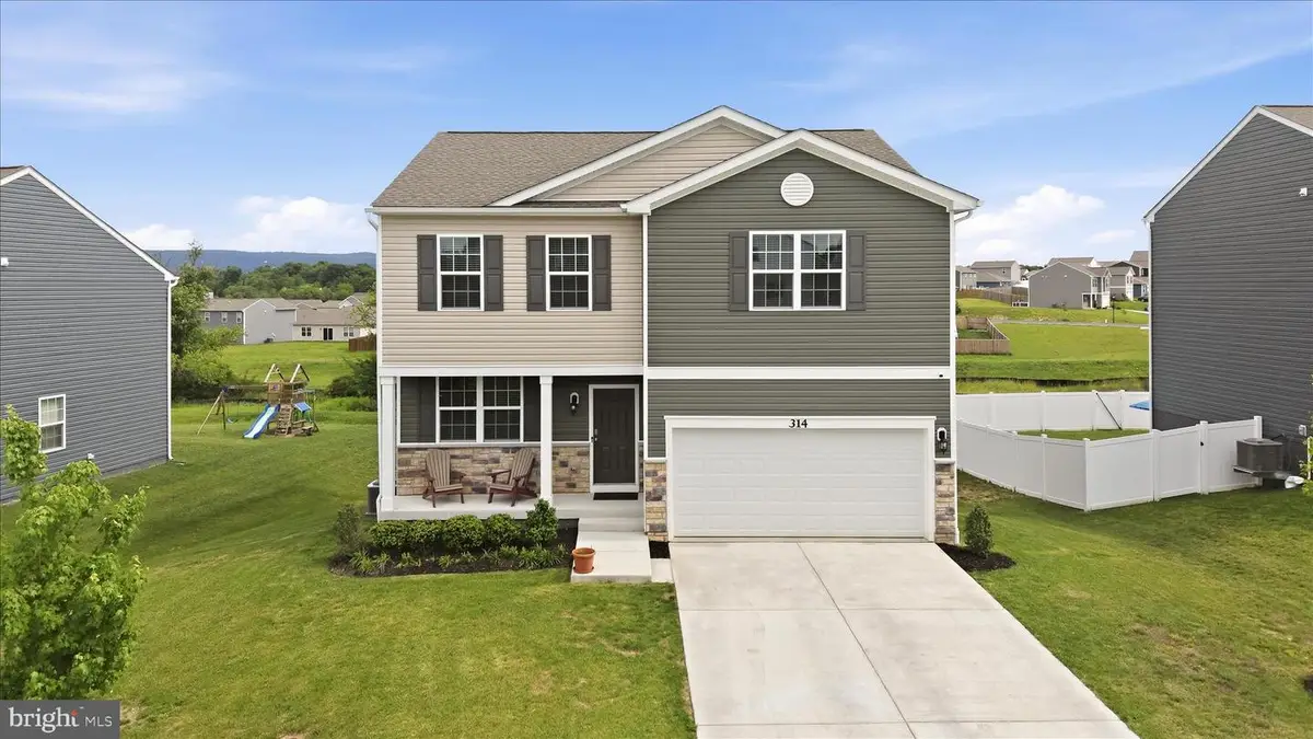 314 Centergate Dr, Charles Town, WV 25414 - #1
