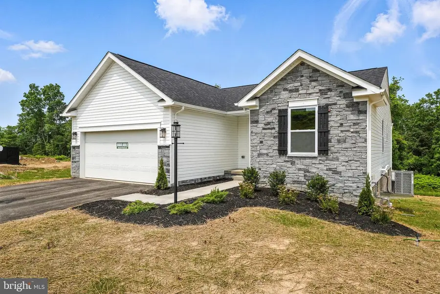 12 Monroe Ave, Ranson, WV 25438 - #2