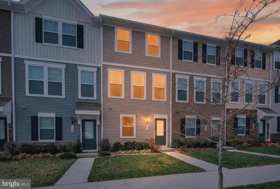 114 Coolidge Ave, Ranson, WV 25438 - #2