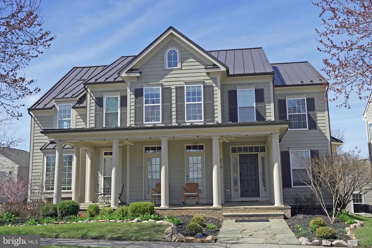 218 Braddock St, Charles Town, WV 25414 - #1