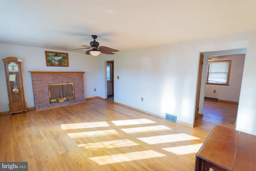 14801 Charles Town Rd, Charles Town, WV 25414 - #2