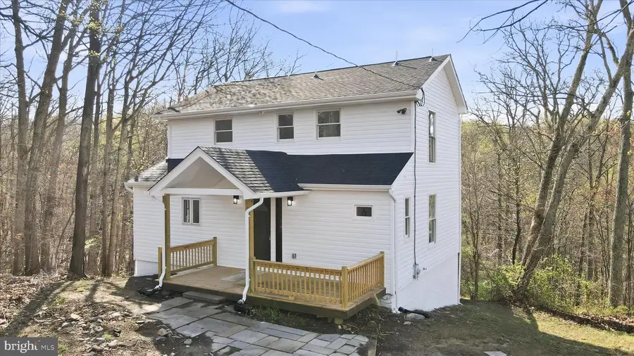 278 Red Bird Ln, Harpers Ferry, WV 25425 - #2