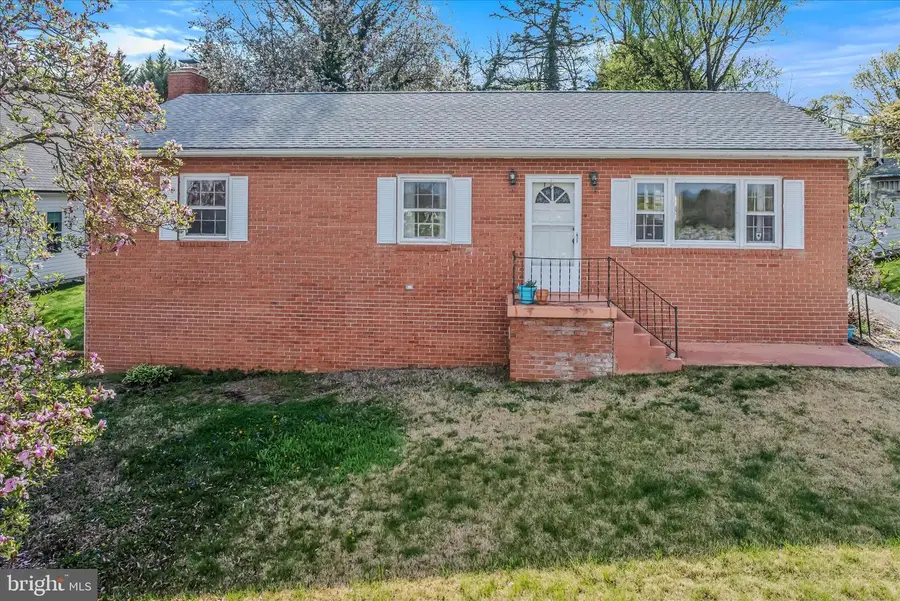 410 S Seminary St, Charles Town, WV 25414 - #3