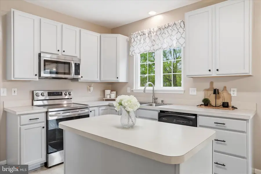 244 Kimberwicke Dr N, Charles Town, WV 25414 - #3