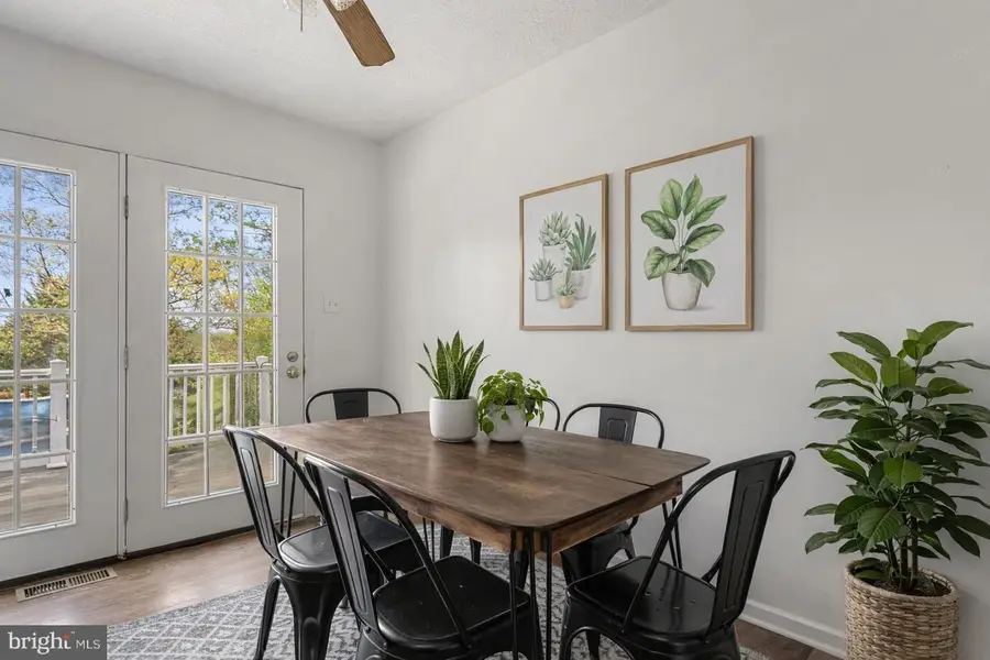 157 Berkeley Dr, Charles Town, WV 25414 - #3