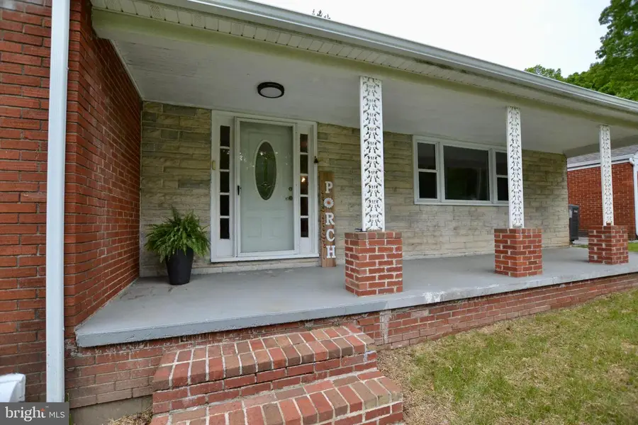 930 Chestnut Hill Rd, Harpers Ferry, WV 25425 - #2