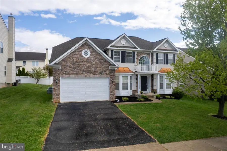 27 Sparkling Brook Rd, Ranson, WV 25438 - #2