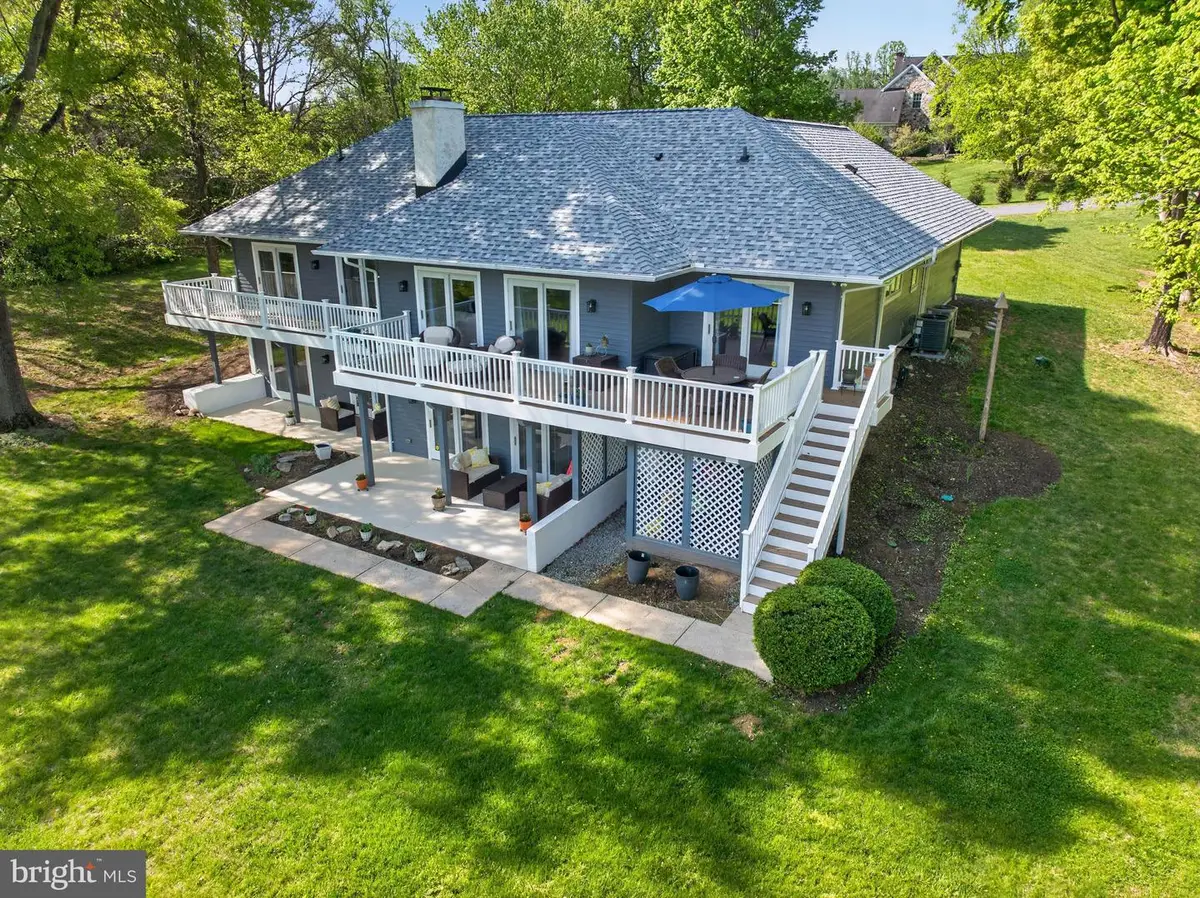 250 Meadow Ridge Dr, Shepherdstown, WV 25443 - #1