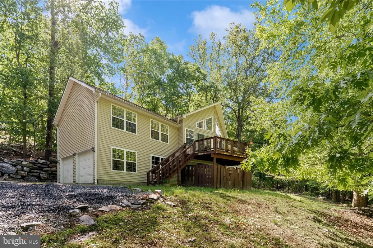 180 Mountain Dew Ct, Harpers Ferry, WV 25425 - #1
