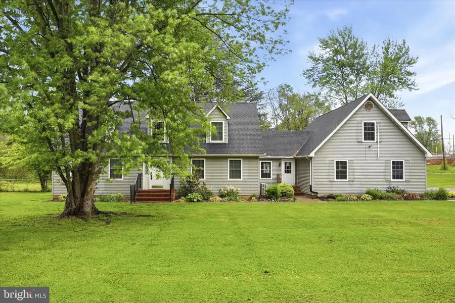 32 7th St, Shenandoah Junction, WV 25442 - #2