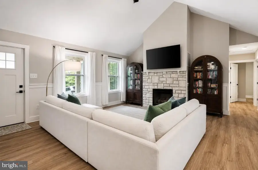 900 Bunny Ln, Harpers Ferry, WV 25425 - #2
