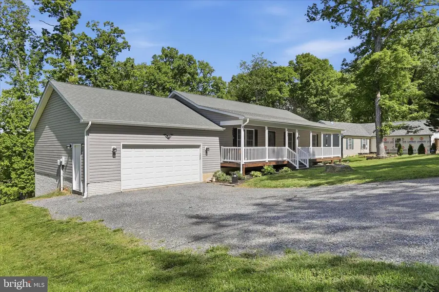 153 Chrissys Cir, Harpers Ferry, WV 25425 - #2