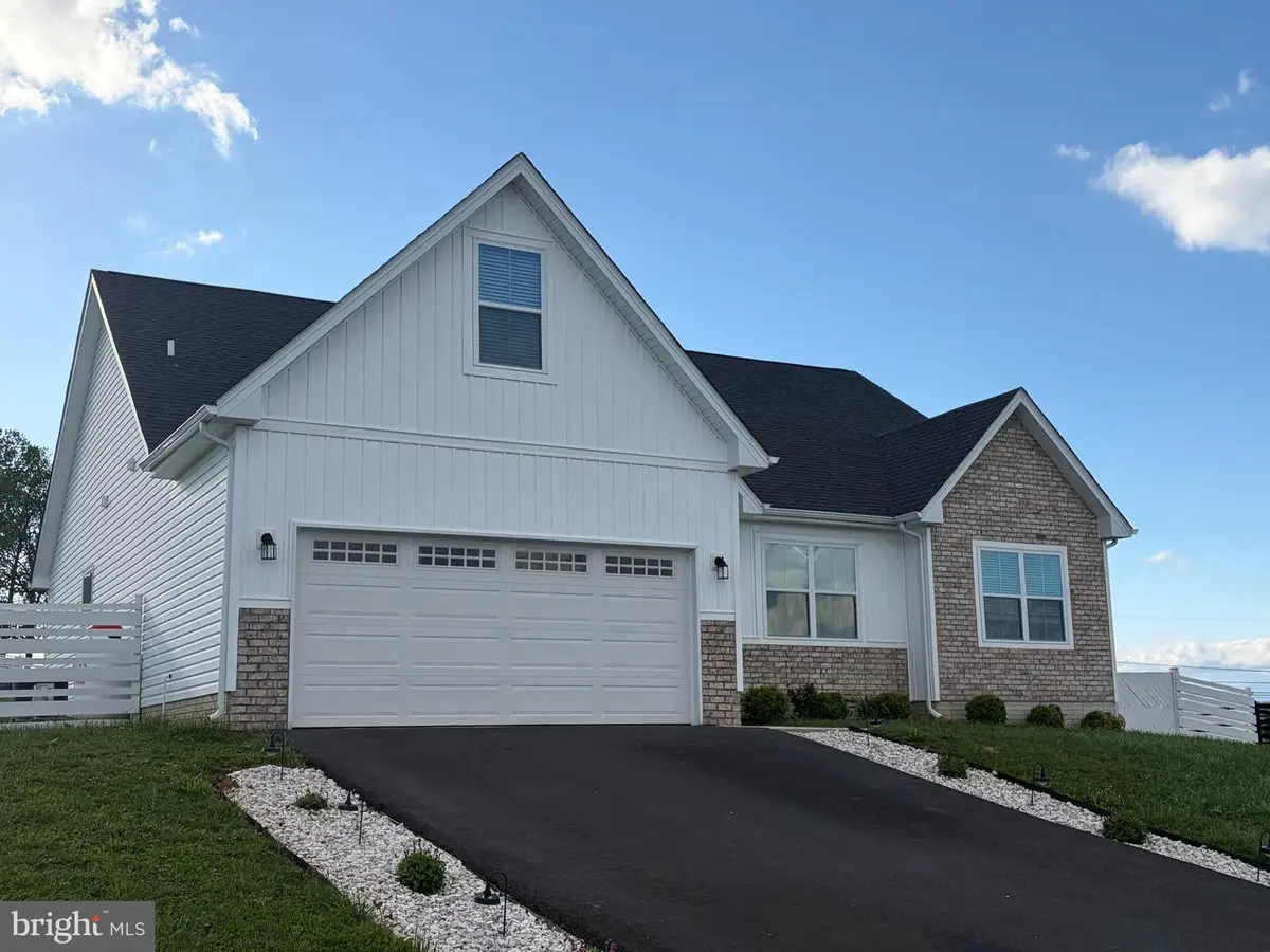 202 Naples Way, Charles Town, WV 25414 - #1