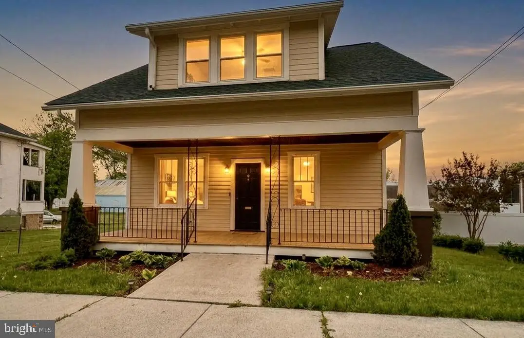 317 E 1st Ave, Charles Town, WV 25414 - #1