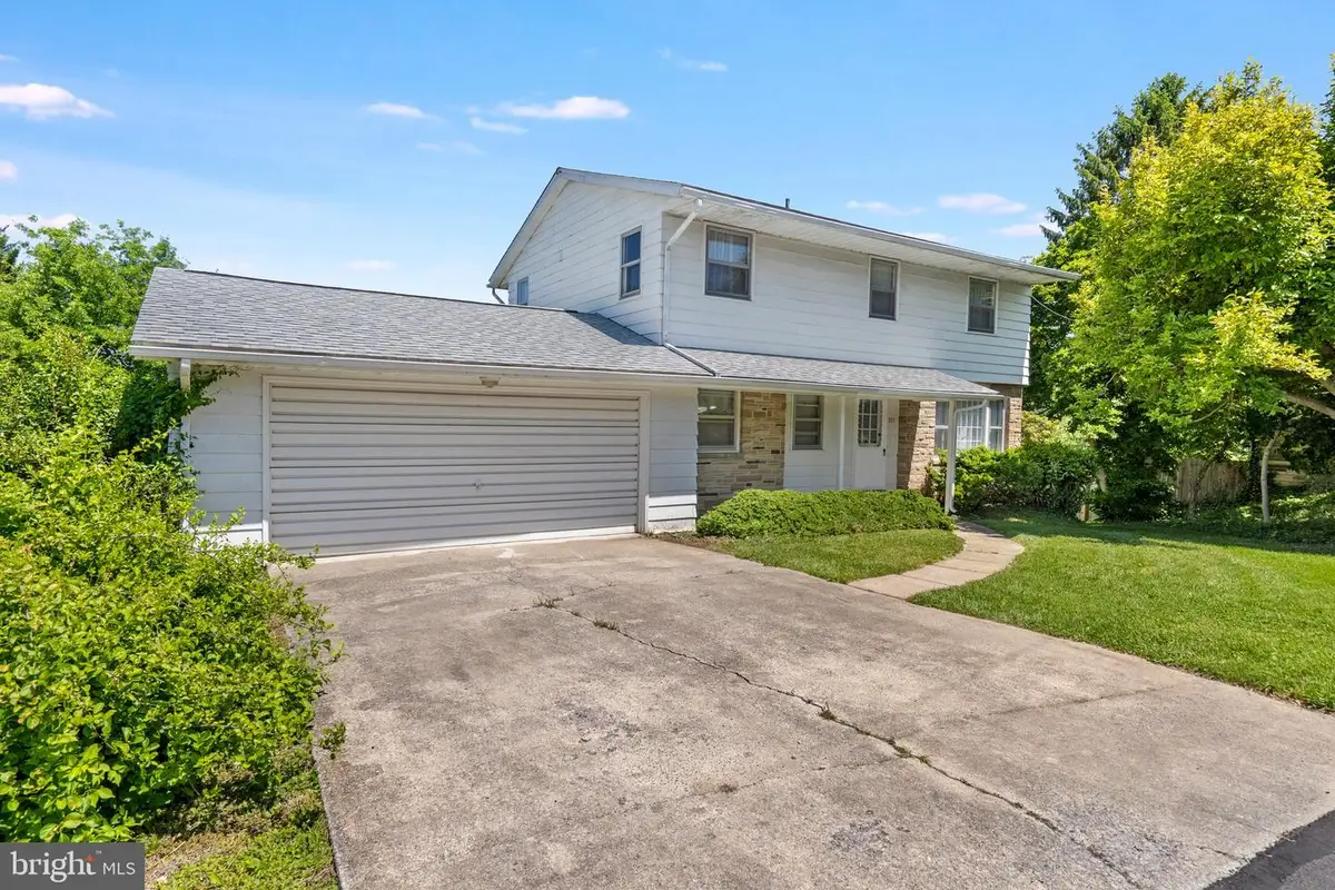 355 Pointfield Dr, Harpers Ferry, WV 25425 - #1