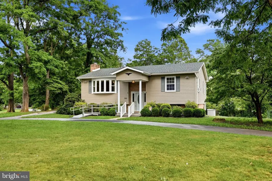 781 Tuscawilla Dr, Charles Town, WV 25414 - #2
