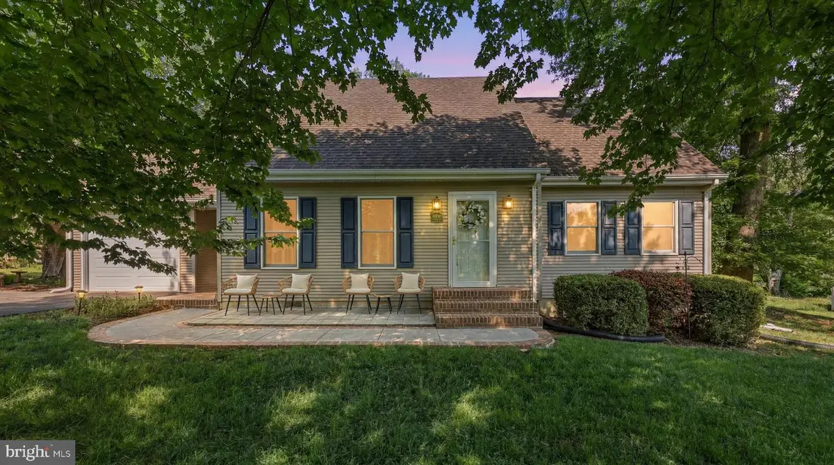 112 Valley Ct, Shepherdstown, WV 25443 - #1