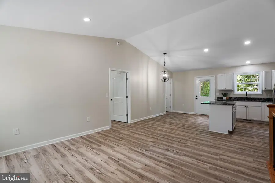 424 Stone Ridge Rd, Harpers Ferry, WV 25425 - #3