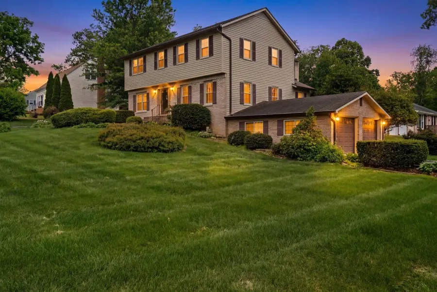 16 Webhannet Dr, Charles Town, WV 25414 - #2