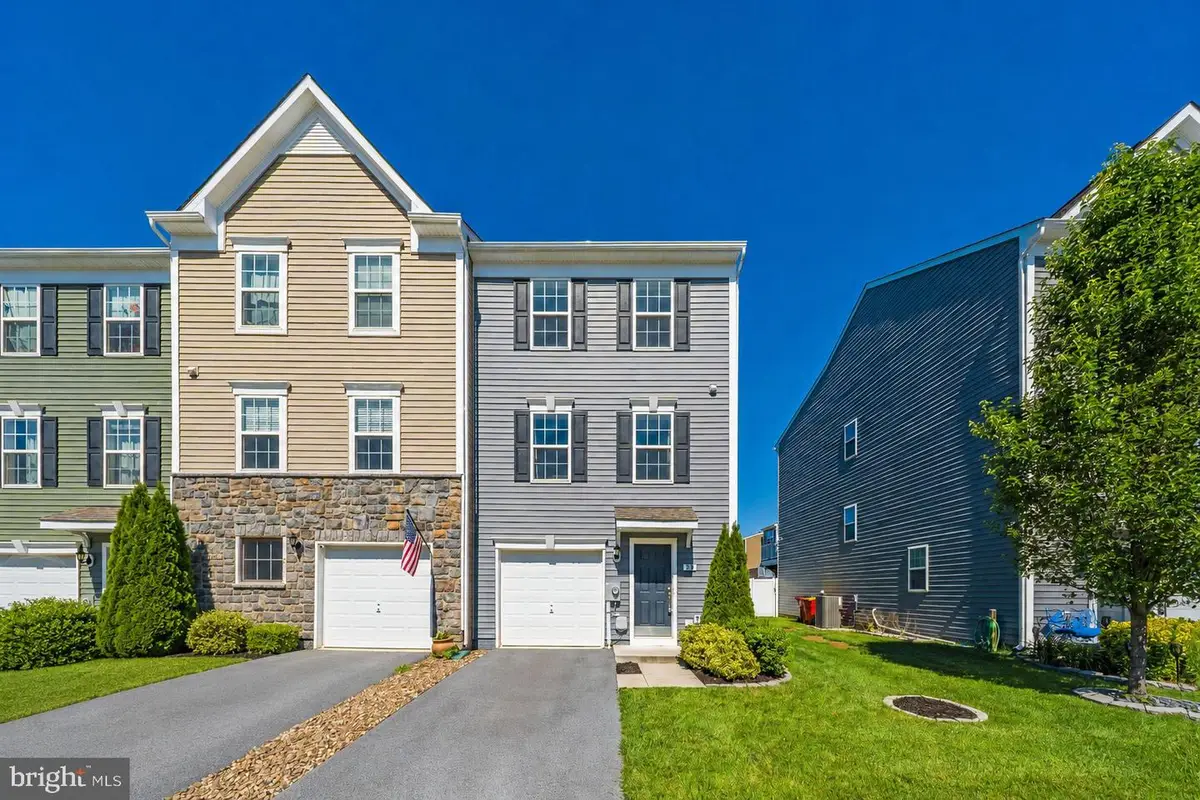 24 Cecily Way, Ranson, WV 25438 - #1